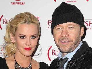 Donnie Wahlberg and Jenny McCarthy earn...