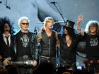 Guns N' Roses reunite for surprise show
