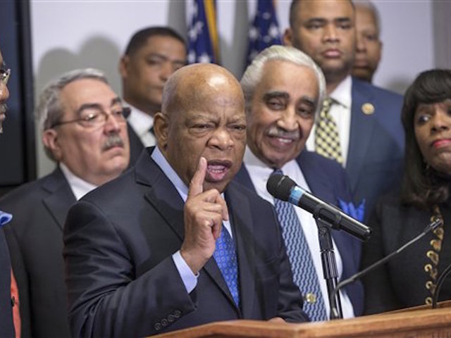 Civil rights leader Lewis backs off Sanders