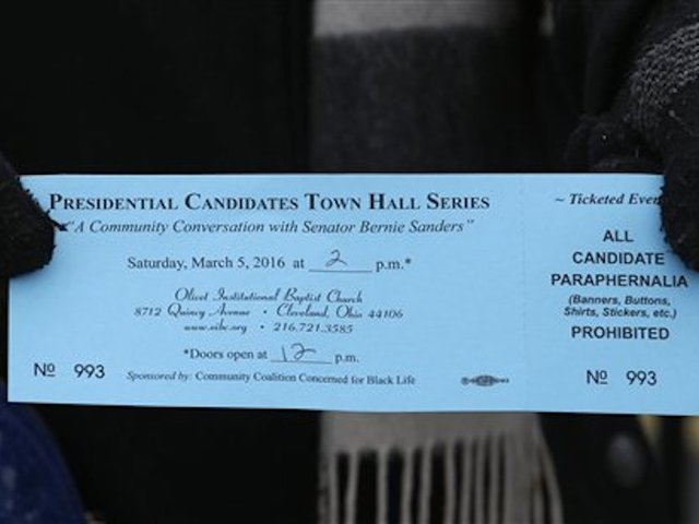 Cruz leads Kansas after very early returns