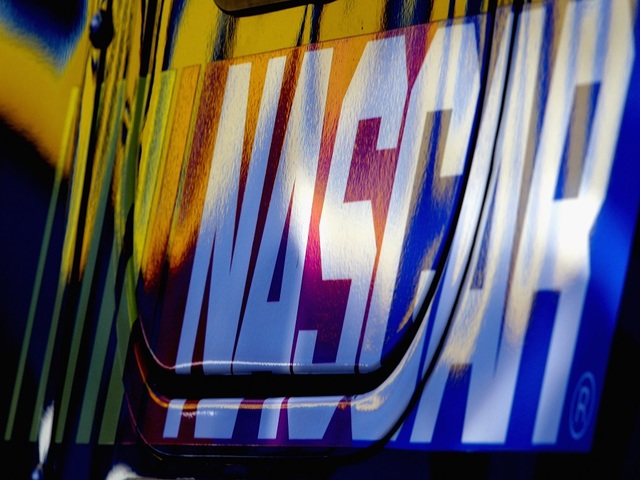 Johnson wins Martinsville, gains spot in NASCAR's finale