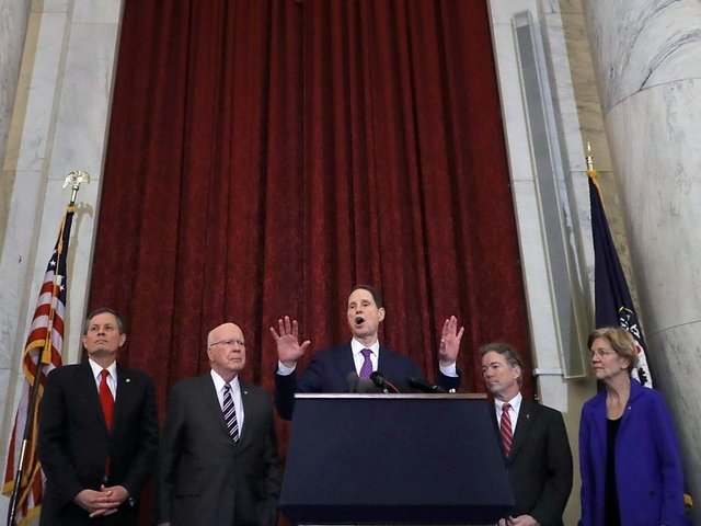 Warrantless-spying bill advances in Senate as deadline nears Warrantless-spying bill advances in Senate as deadline nears