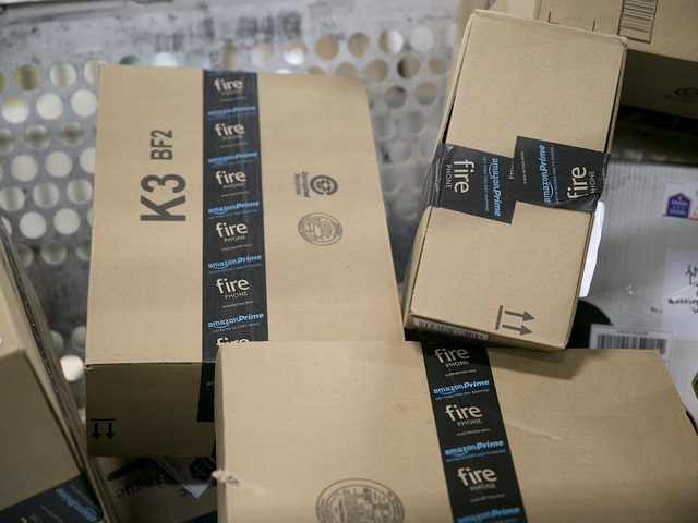 Amazon Starts Delivering Prime Goods to GM, Volvo Trunks in US Amazon Starts Delivering Prime Goods to GM, Volvo Trunks in US